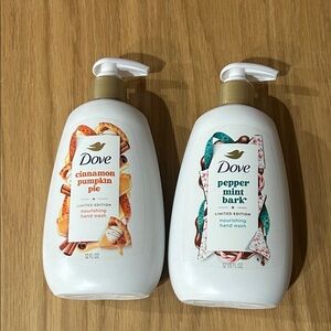 Dove Nourishing Hand Wash Set - Cinnamon Pumpkin Pie & Peppermint Bark